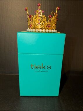 Tieks Tyrian limited Edition Crushed Velvet shoe Size 8